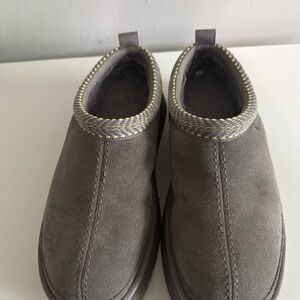 Koolaburra by UGG Platform Clogs